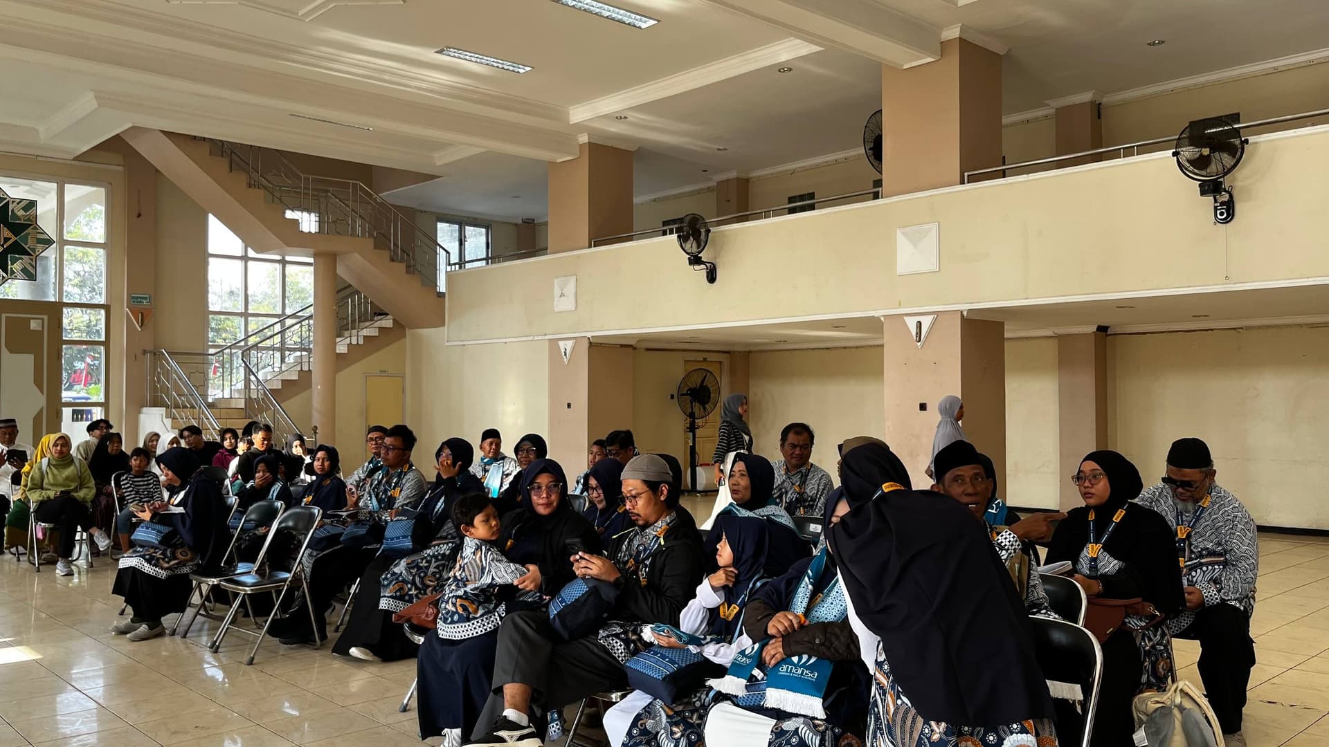 Keberangkatan Jamaah Umroh Amansa Grup 06 Oktober 2026, Penuh Haru dan Doa — foto 1